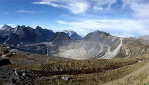 Indonesia sở hữu mỏ vàng lớn nhất thế giới Grasberg với 19.000 công nhân. Sản lượng vàng của Indonesia đã tăng nhiều kể từ 2015 và năm nay đạt 100 tấn.