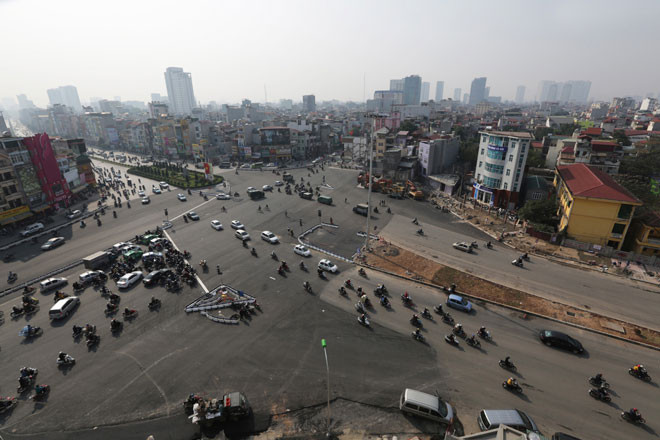 Tổng mức đầu tư cho đoạn đường dài 547 m là 810 tỷ đồng, tương đương 1,4 tỷ đồng/mét. Ảnh: Lao động.