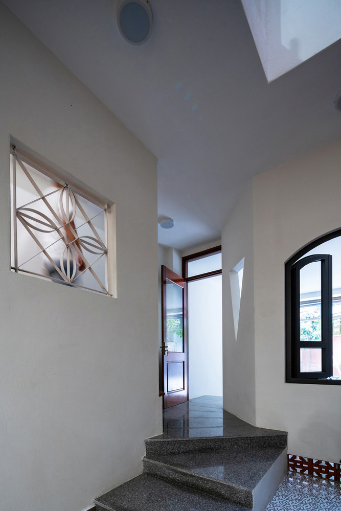 Rất nhiều khoảng không lấy ánh sáng.