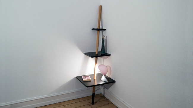 Tận dụng các góc tường để kê đồ vừa thuận tiện vừa tiết kiệm diện tích.