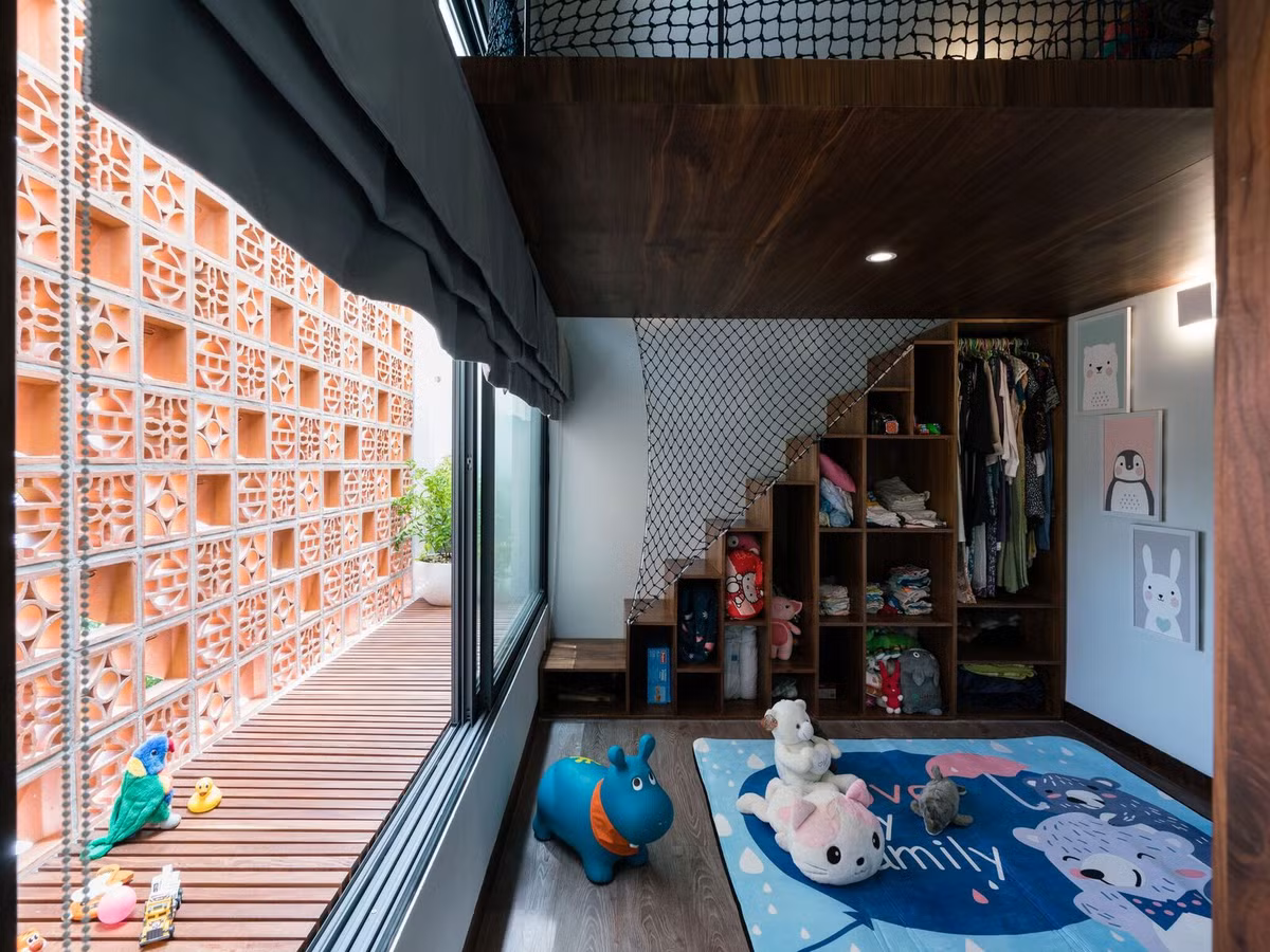 Phòng cho lũ trẻ thiết kế thoáng mát.