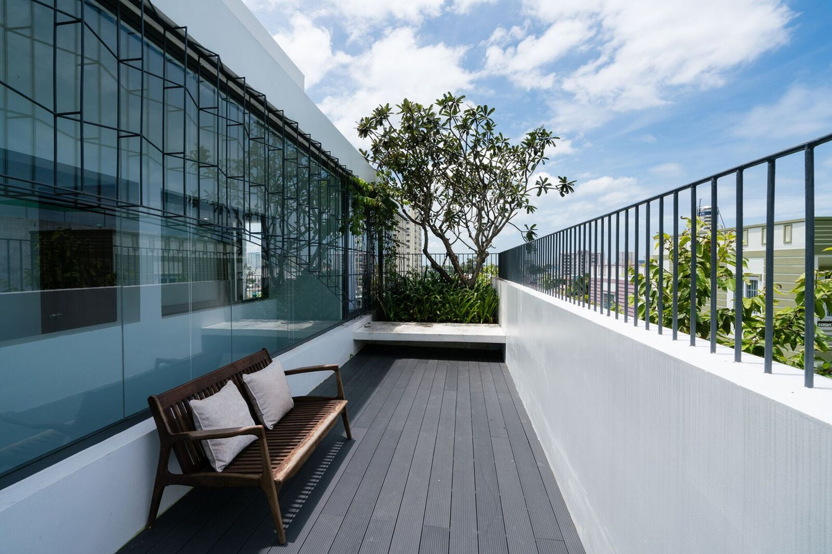 Ban công thư giãn và nghỉ ngơi. Nguồn ảnh: Quang Trần/Hanhome.