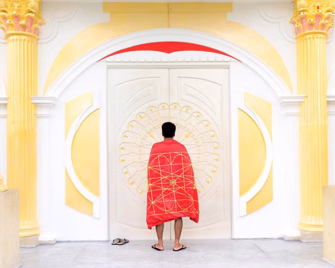 Mới đây, tạp chí National Geographic đã công bố những bức ảnh du lịch đẹp nhất 2018. Đáng chú ý, trong đó có sự xuất hiện của Dinh Khải Huyền ở Nha Trang do Sơn Bùi xây dựng với ý tưởng dựa theo các điển tích trong sách Khải Huyền của kinh Tân Ước. Ảnh: Albert Bonsfills.