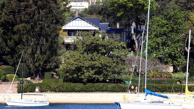 Biệt thự xây dựng từ năm 1881, trên mảnh đất rộng 1.121 ha.