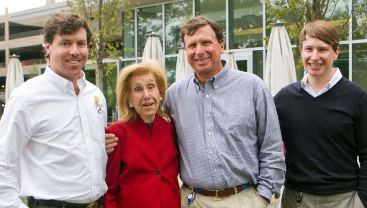 Sở hữu 99% cổ phần công ty truyền thông Cox Enterprises, gia đình nhà Cox (Mỹ) có tài sản lên tới 34,5 tỷ USD. Nguồn ảnh: Trendrr.