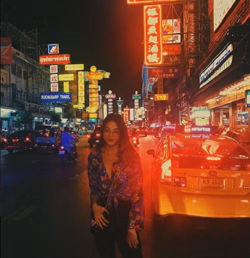 Phương Khánh trong một lần đến Trung Quốc. Ảnh: Instagram Phuongkhanh.