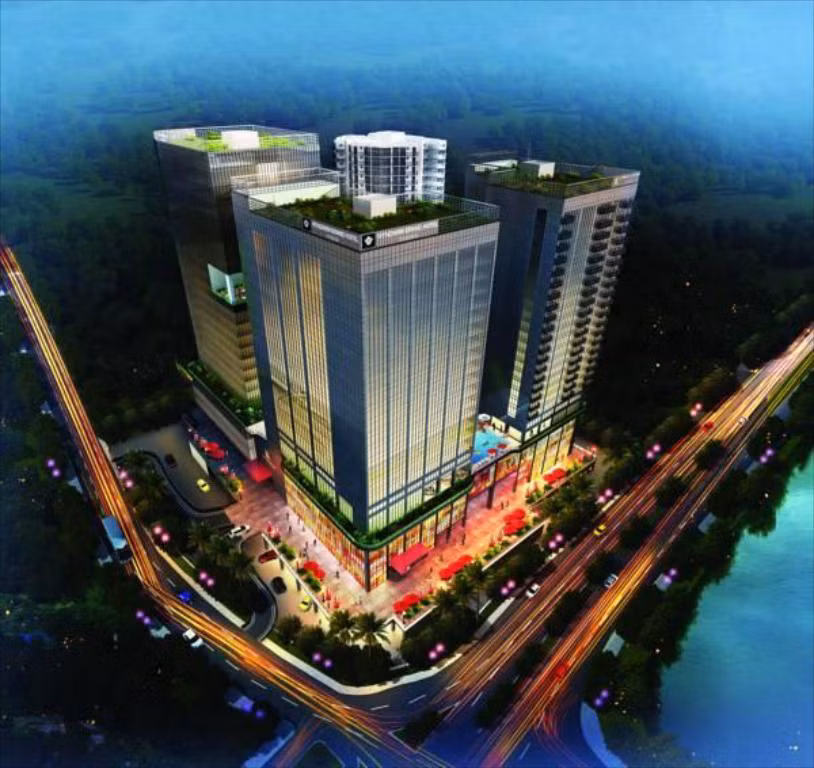 Khách sạn 5 sao này nằm cạnh hồ Kandawgyi thơ mộng và cách trung tâm 2,6 km.