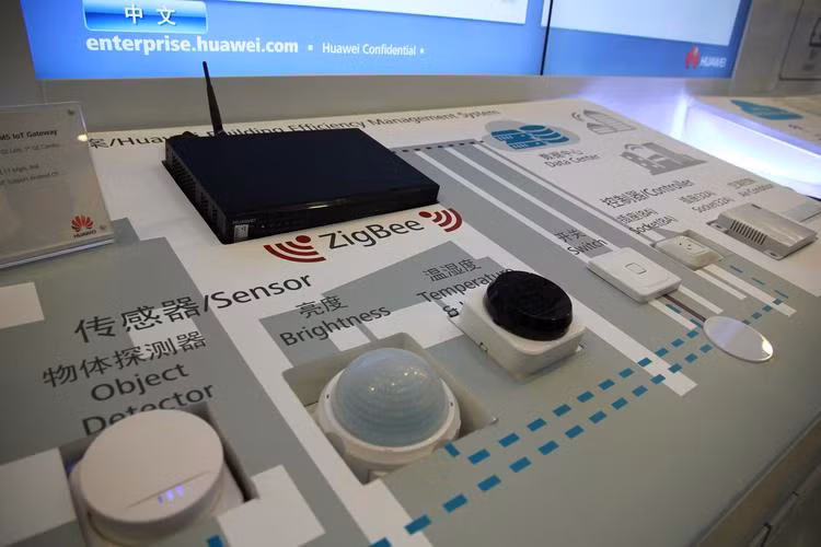 Internet được kết nối ở khắp nơi trong trụ sở của Huawei.