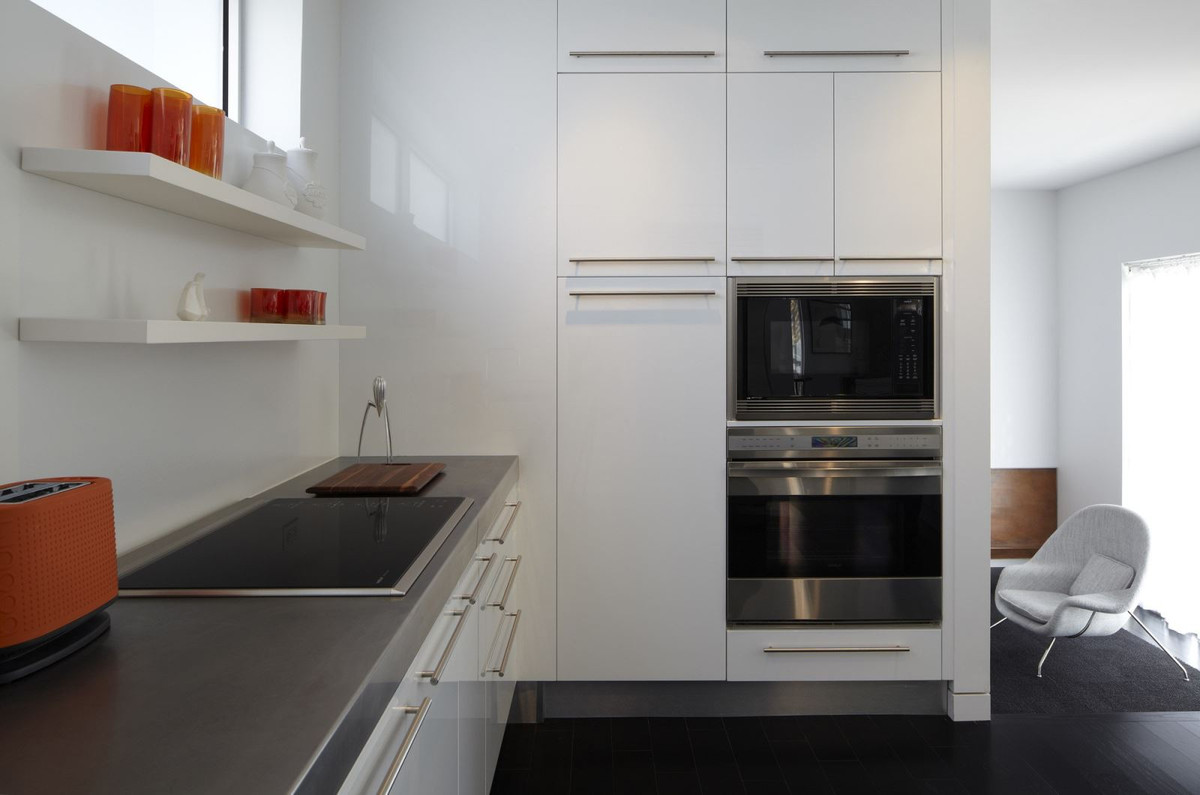 Trong năm tới, tủ bếp âm tường vẫn sẽ là xu hướng nội thất được ưa chuộng bởi nó giúp tiết kiệm tối đa diện tích, vô cùng gọn đẹp và đảm bảo công năng sử dụng cao. Ảnh: Picomat.