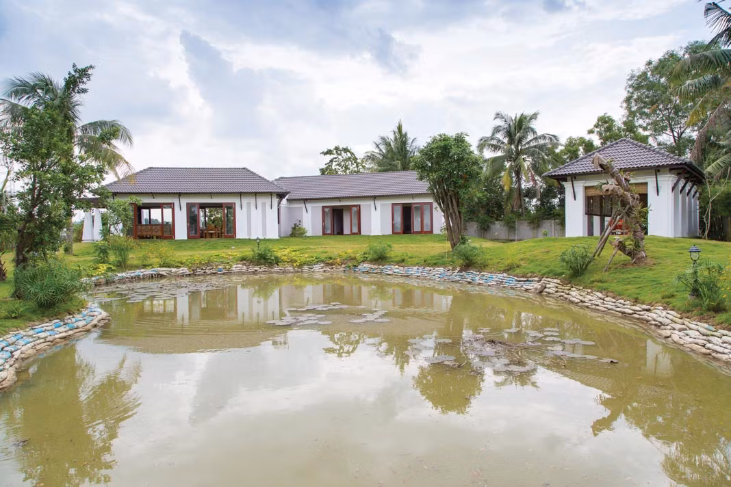 Ngôi nhà được xây theo kiểu nghỉ dưỡng, là nơi thư giãn cho gia đình vào dịp cuối tuần. Ảnh: Noithatmagazine.