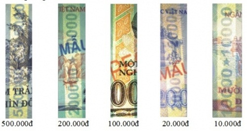 Tiền giả có làm giả yếu tố mực đổi màu nhưng không đổi màu, hoặc có đổi màu nhưng không đúng màu như ở tiền thật; không có dải iriodin hoặc có in giả nhưng không lấp lánh như ở tiền thật.