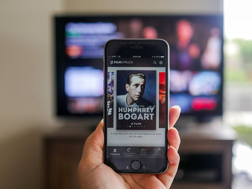 1. Netflix - 790,2 triệu USD. "Quán quân" trong bảng xếp hạng các ứng dụng cho thiết bị iOS năm nay vẫn là "gã khổng lồ" cung cấp dịch vụ truyền hình giải trí trực tuyến Netflix của Mỹ.