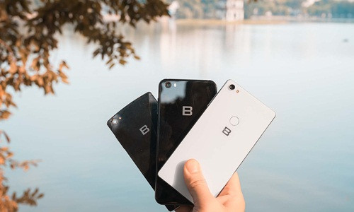 Bphone 3 vua ra mat hoanh trang, lam the nao de duoc mua uu dai?