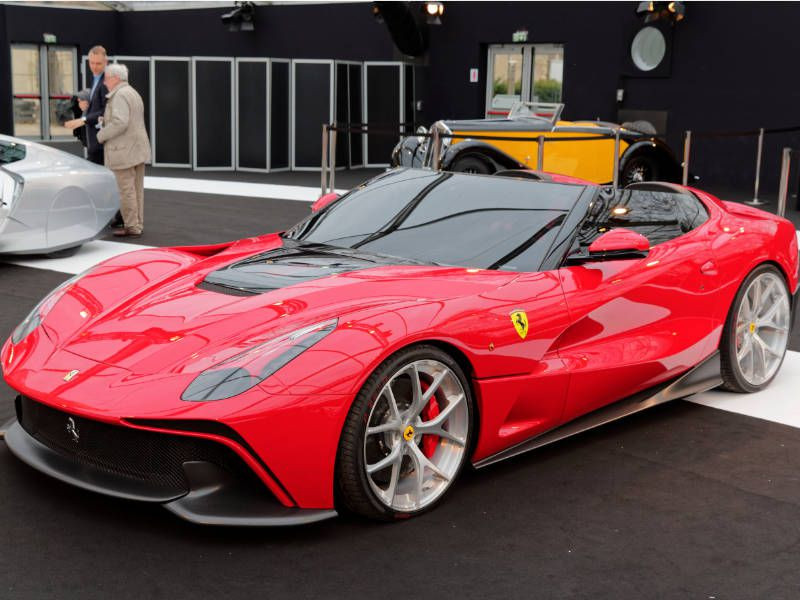 Theo một chuyên gia về Ferrari, nhiều người giàu mua siêu xe nhưng không dùng để giữ cho số km di chuyển ở mức thấp.