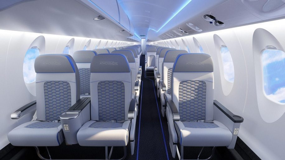 Bên trong máy bay Bombardier CRJ900 được trang bị nội thất hiện đại, giảm thiểu tiếng ồn và cửa sổ lớn đón nhiều ánh sáng tự nhiên. Ảnh: Lao động.