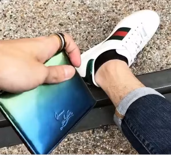 Không kém cạnh con nhà giàu thế giới, " Hội con nhà giàu Malaysia" thường xuyên thể hiện chất chơi của mình qua những "đồ chơi" đắt giá nhất như phi cơ riêng, đồng hồ, túi xách hàng hiệu...Ảnh: Instagram.