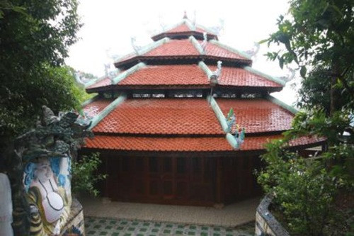 Những người thợ cho biết, công trình đồ sộ này mất 5 năm mới hoàn thành. Ảnh: Baodatviet.