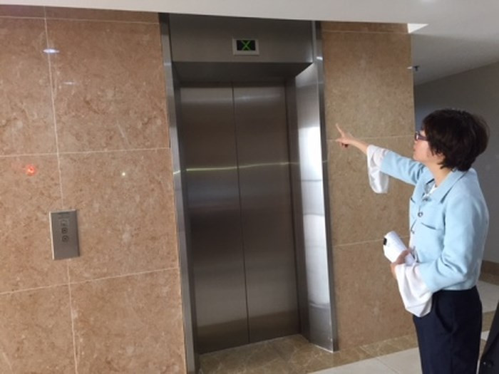 Ngoài ra, phản ánh trên báo Anninhthudo, ngày 27/3/2018, cư dân chung cư Star City bức xúc cho rằng phí dịch vụ cao (trên 7.000 đồng/1m2) nhưng chất lượng dịch vụ không như mong muốn. Ảnh: Anninhthudo.