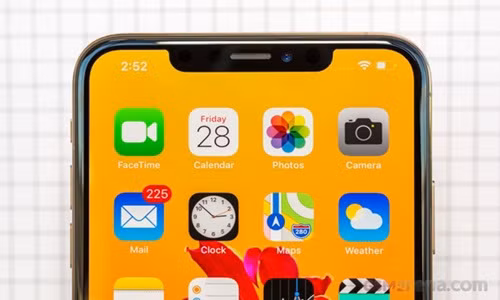 iPhone Xs Max se duoc sua loi camera truoc