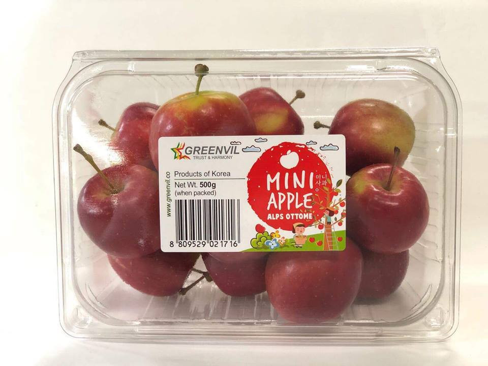 Một vài khách hàng cho biết, táo mini Hàn Quốc có vị thơm hơn so với các loại táo thông thường. Ảnh: FB Nguyễn Ngọc Yến.