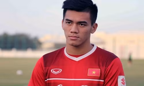 Tien dao Tien Linh: “HLV Park Hang Seo muon toi choi mau lua hon“