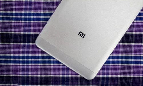 Bo doi Xiaomi Mi 9, Mi MIX 4 nam toi deu co 3 camera