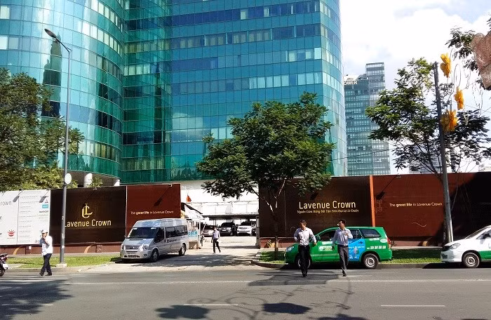 Năm 2010, 4 công ty thuộc Bộ Công Thương (sau này là cổ đông sáng lập Công ty CP Đầu tư Lavenue) đã chuyển nhượng cho Công ty TNHH Đầu tư Kinh Đô (nay là Công ty TNHH Đầu tư Kido) quyền đầu tư phát triển dự án trên khu đất 8-12 Lê Duẩn. Ảnh: Vietnamfinance.