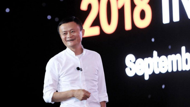 Tỷ phú Jack Ma là nhà đồng sáng lập kiêm Chủ tịch Alibaba Group, hãng thương mại điện tử lớn nhất Trung Quốc.