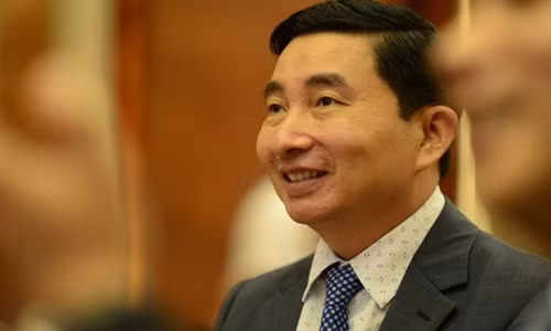 Chan dung Tan Pho Tong Giam doc Viettel Nguyen Thanh Nam