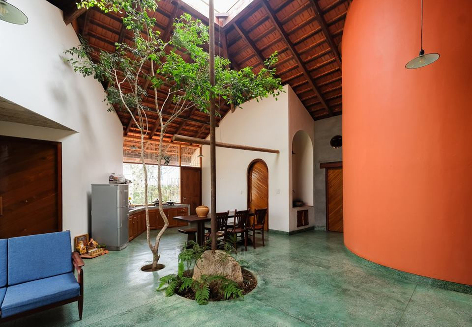 Các không gian chung có thiết kế mở, giúp các thành viên trong gia đình dễ dàng tương tác với nhau.