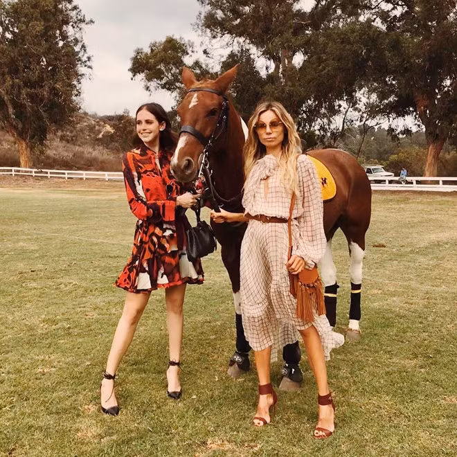 Cô nàng cũng không bỏ lỡ những sự kiện như Veuve Clicquot Polo Classic.