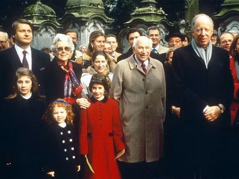 Rothschild là một gia tộc Do thái có nguồn gốc từ Frankfurt, Đức. Họ đã tạo nên một đế chế tài chính - ngân hàng tại châu Âu bắt đầu từ cuối thế kỷ 18. Ảnh: Luxury-insider.