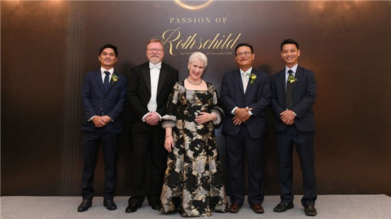 Nam tước Baroness Charlotte de Rothschild là nghệ sĩ soprano thuộc dòng họ Rothschild nhánh bên Anh. Ảnh: Congnghe.