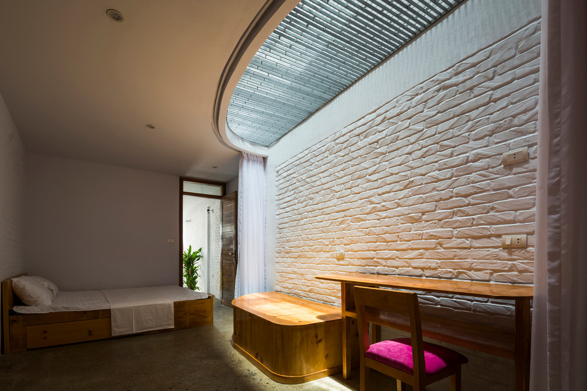 Các phòng ngủ đều lấy được ánh sáng tự nhiên tối đa.