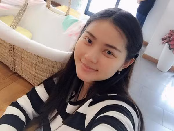 Dù vậy, Phan Như Thảo cho biết cô không quan tâm đến những lời bình luận bên ngoài, chỉ quan trọng mẹ khỏe, con khỏe. Vì tăng cân quá nhiều nên sau sinh, người đẹp bị vỡ nét, phá nhan sắc thê thảm.