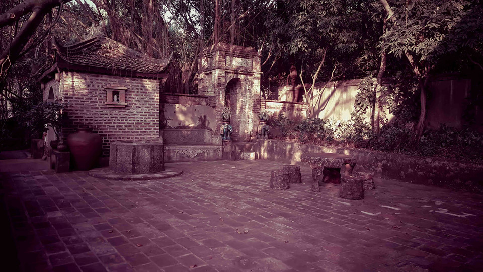 Việt Phủ Thành Chương là quần thể nhà cổ, tái hiện không gian xưa của người Việt. Không ít người khi lần đầu tới đã lầm tưởng đây là một khu di tích lịch sử lâu đời. Ảnh: Zing.