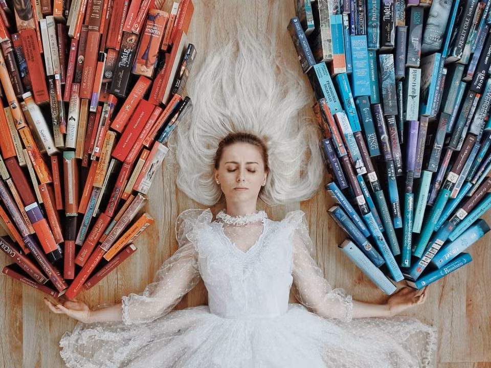 Bức ảnh này minh họa cho cuốn “A Song of Ice and Fire” (Khúc ca của Băng và Lửa), bộ tiểu thuyết sử thi hùng tráng của Mỹ.