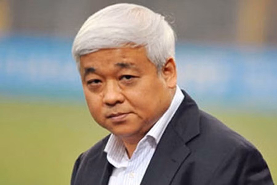 Ngoai bau Duc, dai gia nao doc tien cho bong da Viet?-Hinh-3