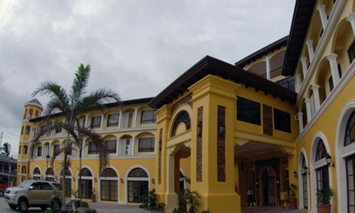 Sau hành trình mệt nhọc ngày 28/11, đội tuyển Việt Nam được nghỉ ngơi tại khách sạn Planta Centro Bacolod Hotel & Residences trước khi bước vào trận bán kết AFF Cup 2018 với Philippines.