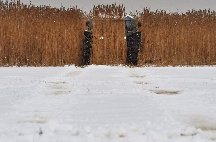 Theo hãng thông tấn Sputnik, xe địa hình Sherp được kỹ sư người Nga Alexei Garagashyan thiết kế và phát triển. Dù chỉ mới có các nguyên mẫu dân sự nhưng Sherp lại có tiềm năng rất lớn trong Quân đội Nga nhất là khi phần thân của mẫu xe này được trang bị lớp thép có khả năng chống đạn7.62mm.