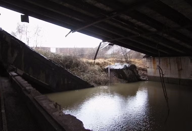 Đến năm 1995, chính quyền địa phương quyết định xóa sổ toàn bộ căn cứ này phục vụ cho mục đích dân sự.