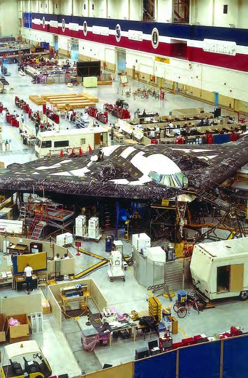 Theo tiết lộ ban đầu, thì trong gói nâng cấp B-2 mới vị trí của phi hành đoàn sẽ được trang bị ghế phóng khẩn cấp nhằm tăng cường khả năng thoát hiểm của phi công trong trường hợp xảy ra sự cố. Bên cạnh đó nó cũng giúp giảm chi phí bảo dưỡng lẫn thời gian bảo trì của mẫu máy bay này khi ghế ngồi của phi công có thể được tháo rời khi cần thiết.