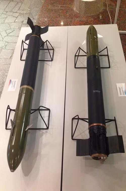 Trong ảnh là tên lửa chống tăng dẫn đường 9M117 Bastion do Liên Xô phát triển vào đầu những năm 1980.