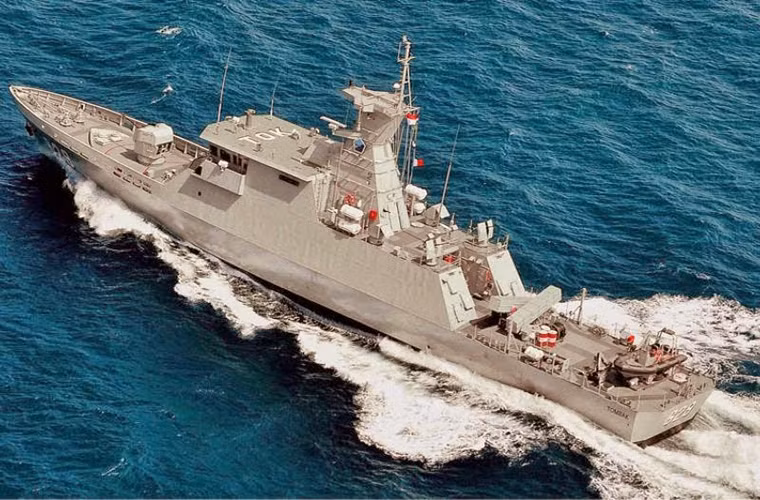 Lớp tàu tên lửa KCR-60M là một trong những mẫu tàu chiến tàng hình do Công ty hàng hải nhà nước PT PAL thiết kế và đóng mới dành cho Hải quân Indonesia. Các tàu đầu tiên được đưa vào trang bị từ năm 2014.