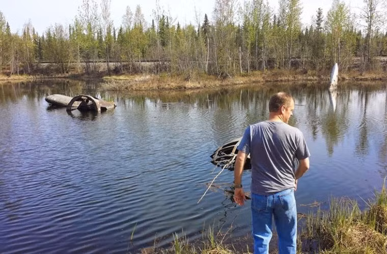 Các tài liệu giải mã cho biết chiếc máy bay ném bom này thuộc đơn vị trinh sát khí tượng của không lực Mỹ. Nó vốn là phiên bản bay khí tượng WB-29 của dòng máy bay ném bom B-29.