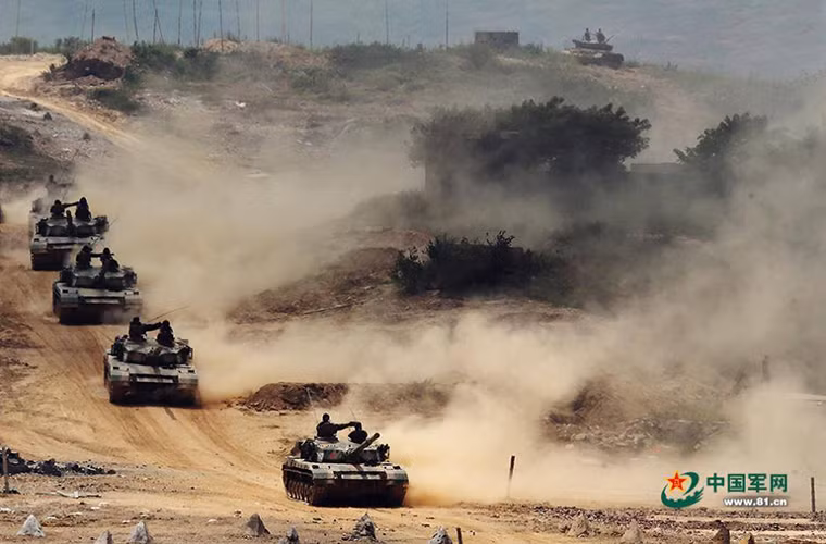 Cuộc tập trận có sự tham gia của cả xe tăng chủ lực Type 96A.