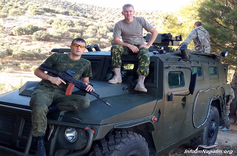 GAZ Tiger hay còn được gọi là Gaz-2330 TIGR là dòng xe bọc thép chở quân tiêu chuẩn của Quân đội Nga, nó được phát triển từ đầu những năm 2000 và bắt đầu được đưa vào sản xuất hàng loạt từ 2004. GAZ Tiger không chỉ phục vụ trong Quân đội Nga mà còn nhiều cơ quan chính phủ khác của nước nay cho mục đích quân sự lẫn dân sự.