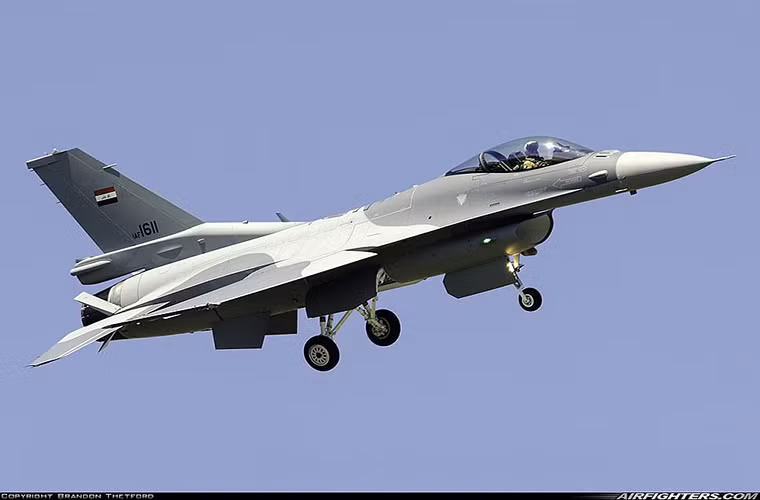 Sau khi giải phóng một loạt thành phố lớn từ tay IS nằm ở phía bắc Iraq, Quân đội chính phủ Iraq cùng lực lượng đồng minh đang dần đẩy IS về phía Mosul - thủ phủ cuối cùng của tổ chức này. Ước tính, chiến dịch giải phóng Mosul sẽ quy tụ khoảng 50.000 binh sĩ Iraq (được sự hậu thuẫn của 20.000 chiến binh Peshmerga), 10.000 chiến binh người Turkmen và thành viên các bộ tộc người Sunni.