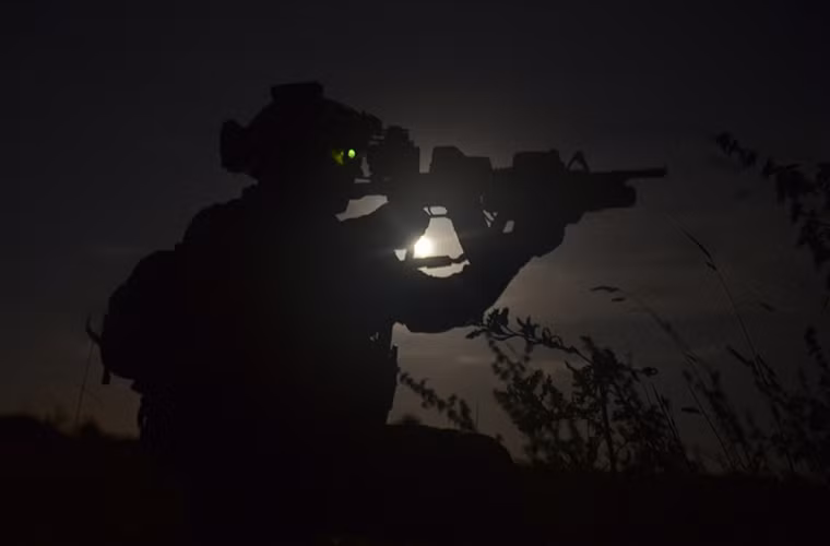 Không chỉ hoạt động trên không, Không quân Mỹ cũng có những đơn vị tác chiến mặt đất đa phần là các lực lượng tác chiến đặc biệt hay các đơn vị không vận cứu thương chiến trường. Nguồn ảnh: Business Insider.