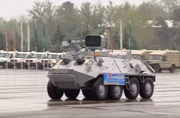 Xe bọc thép chống vũ khí hạt nhân Shahram được giới thiệu cùng nhiều mẫu xe tăng và xe bọc thép khác của Iran trong một buổi lễ được tổ chức vào giữa tháng này tại Tehran với sự tham gia của Tư lệnh lực lượng Lục quân Iran Chuẩn Tướng Ahmad Reza Pourdastan.